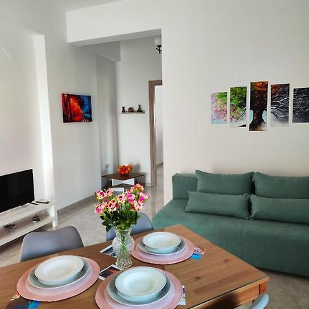 Oasis Apartments Perissa  Bagian luar foto