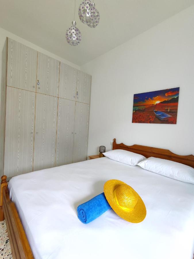 Oasis Apartments Perissa  Bagian luar foto