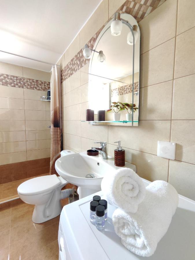 Oasis Apartments Perissa  Bagian luar foto