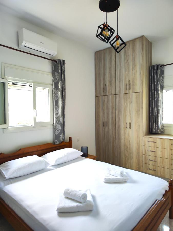 Oasis Apartments Perissa  Bagian luar foto