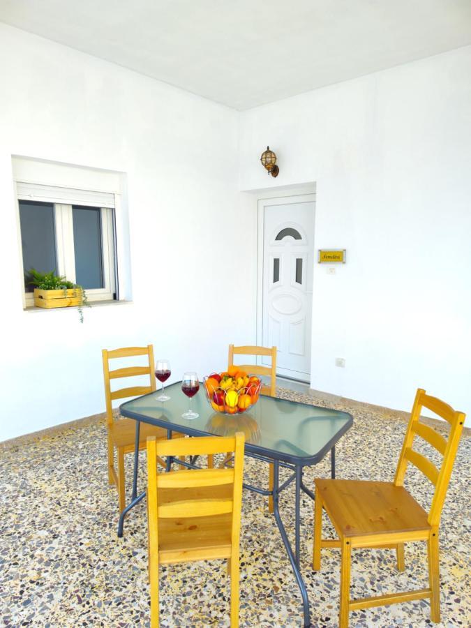Oasis Apartments Perissa  Bagian luar foto